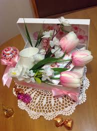 поделки на 8 марта из гофрированной бумаги и конфет Podarok K 8 Marta Chajnaya Para Chaj Konfety Festival Festival Bra Box