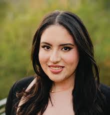 Marcie Hubbard's Instagram, Twitter & Facebook