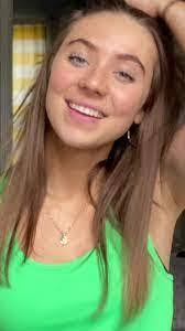 Avery Croteau's Instagram, Twitter & Facebook