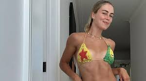 Model given ridiculous advice to stay thin as a teenager by casting agent  - Daily Star