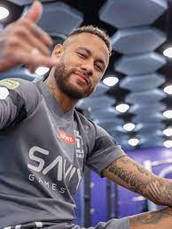 Neymar vai ao CT do Al-Hilal e faz primeira atividade na academia do clube
