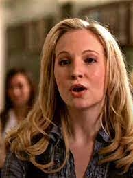 Amanda Heberling's Instagram, Twitter & Facebook