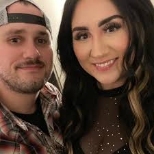 Good morning! Recommendations for a house painter please and thank you!!