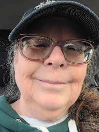 What string trimmer is recommended for a 5'6" female to manage English Ivy  and invasive grasses in a small yard in Central NJ, zone 7B?