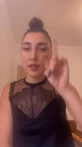 I felt like Belle from Beauty & the Beast singing in The Reading Room at  @britishmuseum. Honoured! Thank you @sofarsounds @sofarlondon for inviting  me and @francisco.catarro to play 🫶😘 what a memory! #