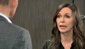 Finn is grieving his dad, Liz should understand that! He's not making good  decisions , well what does she expect!? She should be there for him . Smh.  Oooohh there's Jason to