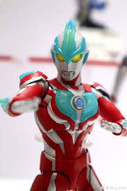 Fifteen years later, daichi ozora transforms into ultraman x to battle threats from both aliens and monsters. Sh Figuarts Ultraman Ginga 600x900 Wallpaper Teahub Io