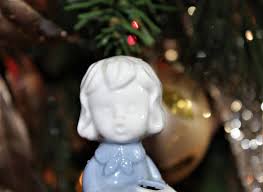 Candle Holder Mini Taper Caroler Figurine Berman And Anderson Porcelain Vintage Antigo Trunk
