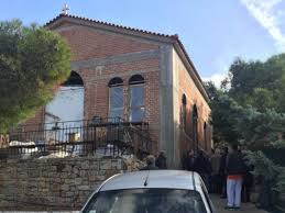 Πληροφορίες, χάρτης και στοιχεία για την ηλιούπολη. Hlioypolh Iereas Tampoyrw8hke Me Pistoys Sthn Ekklhsia Alfavita