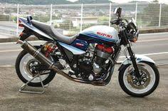 Suzuki Gsx 1400 By Kaminari Racing Gsx Suzuki Cafe Racer Suzuki