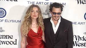 La vidéo choc où ivre, il sen prend à amber heard visiter le site Johnny Depp Amber Heard 2016 Heaven Gala Red Carpet Youtube