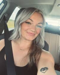 Haley Melton (@haleymelton__) • Instagram photos and videos