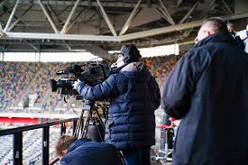 Sky replay is a british pay television channel operated by sky as a sister channel to sky one and sky witness.the current channel began broadcasting (as sky one mix) in december 2002. Sky Deutschland Vodafone Work With Liveu For 5g Test During Recent Bundesliga 2 Match