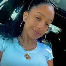 任何時候,我看到這個傢伙,我的心都飛動了🥰 他給了我們不舒服的真相,並且聆聽他說話,我很欣賞像他這樣的黑人。