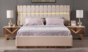 غرفة النوم Panosundaki Pin