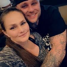 Leslie Wooten's Instagram, Twitter & Facebook