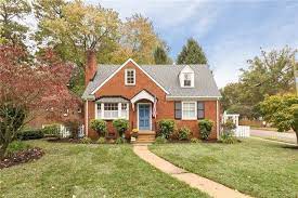 Open House Today From 1 3pm At 4919 Wythe Avenue With Fosshometeam This 4br 2ba Home Is Conveniently Located On A Large Corner Lot Close To The City But With