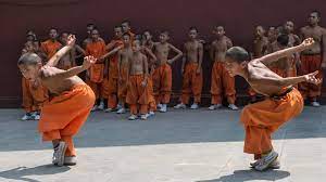 Mit der zeit kannst du bei uns also das gesamte system bis hin zum ersten meistergrad erlernen: Shaolin Kung Fu Philosophie Und Tradition Vereint In Einer Kampfkunst
