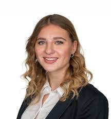 Nina Berger's Instagram, Twitter & Facebook