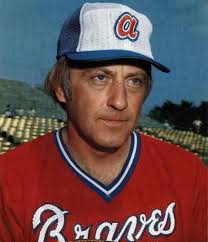 Phil Niekro. a R እባቢያ