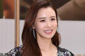 ẢNH] Hành trình nhan sắc của Lee Da Hae