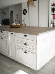 En encastrant les appareils électroménagers et en multipliant les rangements, cette cuisine ikea gagne en espace. Diy Customiser Une Cuisine Ikea Locataires Et Proprietaires June Sixty Five Blog Mode