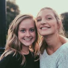 Lauren Lammers's Instagram, Twitter & Facebook