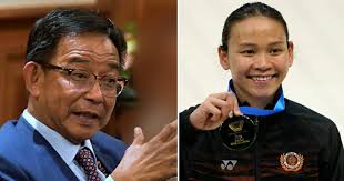 Kuala lumpur, may 5 — national diver pandelela rinong splashed her way to the gold medal in the women's 10m platform at the fina diving world cup 2021 today. Rdusu4r41afr M