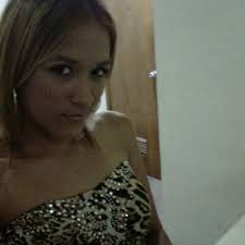 elizabeth requena (@isabelajimer)