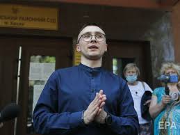 Стерненко з 2014 року був одним із лідерів проукраїнських акцій та антитруханівських протестів у місті, яке до того ж політичними стерненко вважає й інші обвинувачення проти себе. Sternenko Podav Apelyaciyu Na Rishennya Shodo Svogo Uv Yaznennya Gordon
