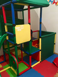 My Kids Absolutely Love The Climbing Structure They Got For Christmas Complete With Balls And A Slide Quadr Quadro Klettergerust Kinder Zimmer Kinderzimmer