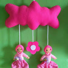 Hiasan ini bisa dijahit dengan tangan dalam beberapa bentuk, seperti: Hiasan Pintu Kamar Tidur Shopee Indonesia