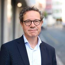 Eine Neudefinition des als Münchhausen by proxy bekannten Problemfeldes ist  überfällig.