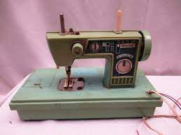 70´S Vintage Plastic Sewing Machine W/ Pedal B/O Sarah Kay Draw Style Hong  Kong* | eBay