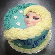 Tutorial menghias kue ulang tahun frozen. 4 Ide Kue Ulang Tahun Dengan Nuansa Frozen Untuk Si Kecil