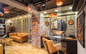 Pin By Hung Iota On Salon Toc 0965876392 Salon Interior Design Salon Interior Beauty Salon Decor