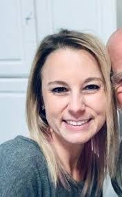 Ami Norton's Instagram, Twitter & Facebook