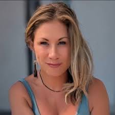 Laura Jane Van di dalam orang