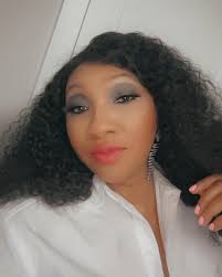 Happy birthday to someone who has shown me what it means to be a good  friend! I am glad that I got to know you through Facebook! Your posts are  always intelligent