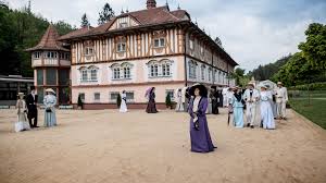 Město má 5 500 obyvatel (2005). Tady Prameni Luhacovice Inspirace Pro Vasi Dovolenou V Luhacovicich