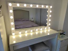Super Verkauf Xxl Kosmetikspiegel 43 X 27 Hollywood Make Up Spiegel Mit Lichter In 2020 Hollywood Lighted Vanity Mirror Lighted Vanity Mirror Diy Vanity Mirror