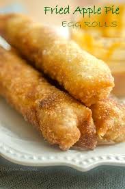 Fried Apple Pie Egg Rolls Dessert Video In 2020 Fried Apples Fried Apple Pies Fried Dessert