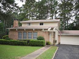 Property Site For 2601 Fleetwood Dr Longview Tx 75605 Real Estate Property Lots Of Windows