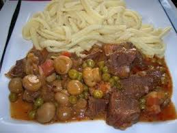 Kesselgulasch Geht Prima Im Romertopf Rezept Mit Bild Rezept Kesselgulasch Rezepte Gulasch