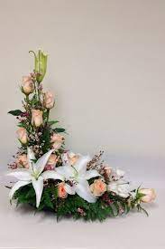 Pin By Redecora On Floristeria Easter Flower Arrangements Flower Arrangements Creative Flower Arrangements