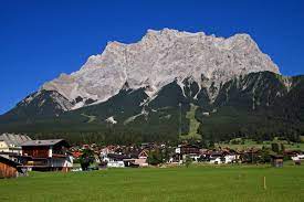 Encyclopedia britannica , 8 jan. Zugspitze Wikipedia