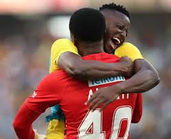 Sein geschätztes gehalt liegt bei 162.500 euro pro jahr. Akpeyi Sends Kaizer Chiefs To Tko Semi Finals African Football