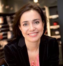 Larissa Araujo :: directora de Recursos Humanos :: Holmes Place ::