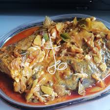 Silakan klik resepi kari ikan istimewa/cara masak kari ikan paling sedap dan mudah.confirm tutup kedai mamak untuk melihat artikel selengkapnya. Kari Kepala Ikan