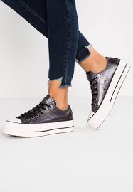 Black And White Chucks Low Tops Converse Chuck Taylor Lift Metallic Trainers Black White Zalando Co Uk Sneakers Metallic Sneakers White Chuck Taylors